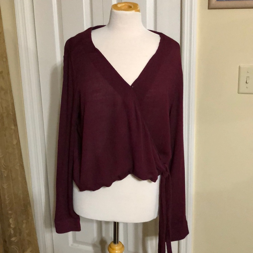 NWT loveriche size Large blouse